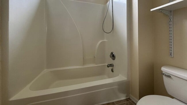 Photo - 3 bed / 2.5 bath ~ Foxbank Plantation