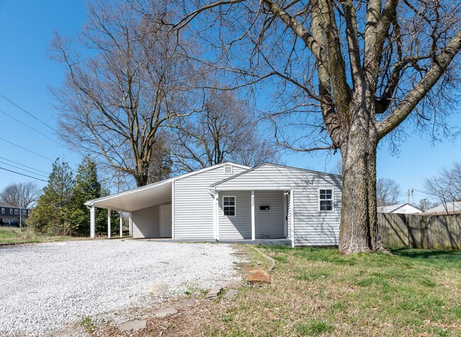 Available July 1! - Available July 1! House