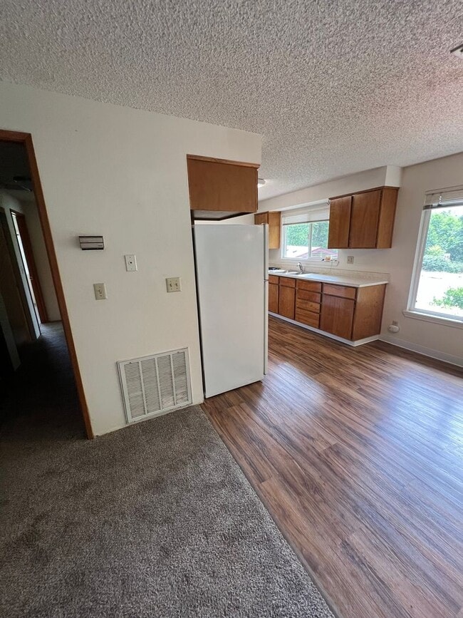 Photo - 2187-2189 NW North Hill Dr Unidad 2187