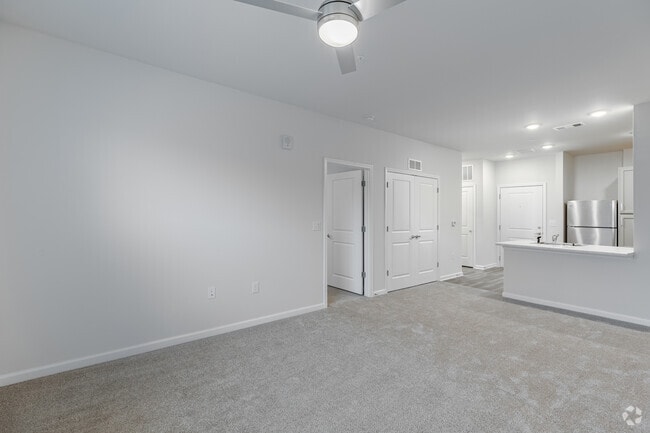 1 BR, 1 BA - 722 SF