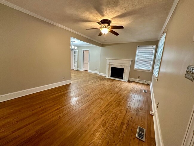 Photo - Quaint Cottage!