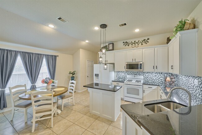 Photo - 9940 Yearling Pl