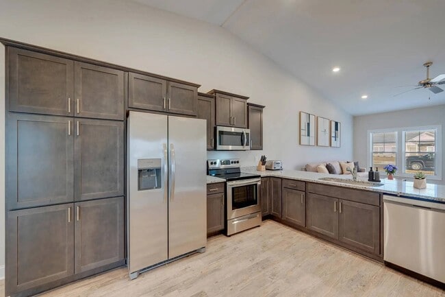 Allen Ridge Townhomes