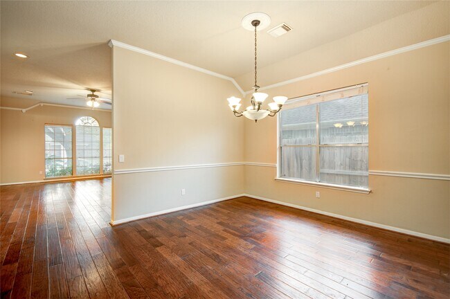 Photo - 18422 Auburn Woods Dr