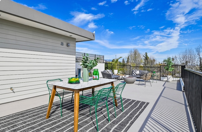 Photo - 1358 N Fairfax Ave