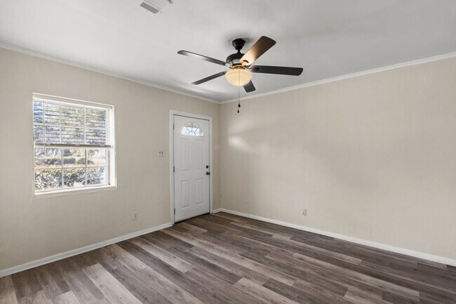 Photo - 1208 N D St Unidad A