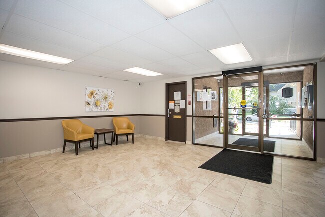 Photo - Bristol Place Apartments