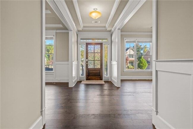 Photo - 710 Deer Holw Trce