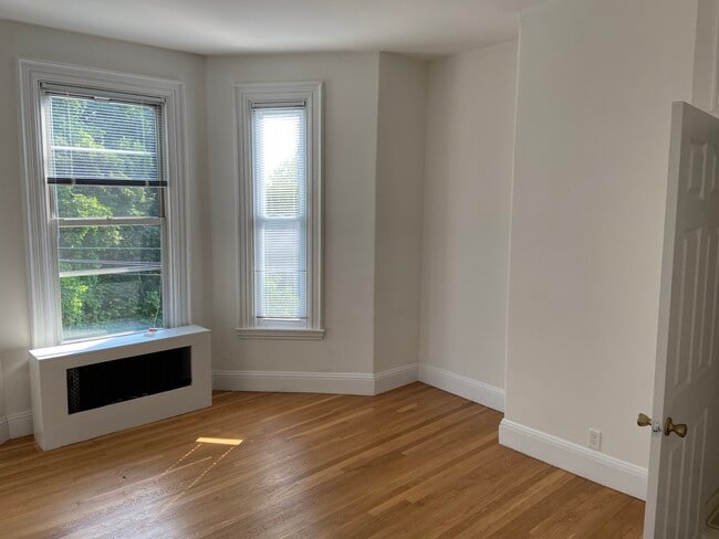 Photo - 38 Newton St