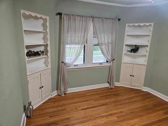 Photo - 6633 Milwaukee Ave Unit 1