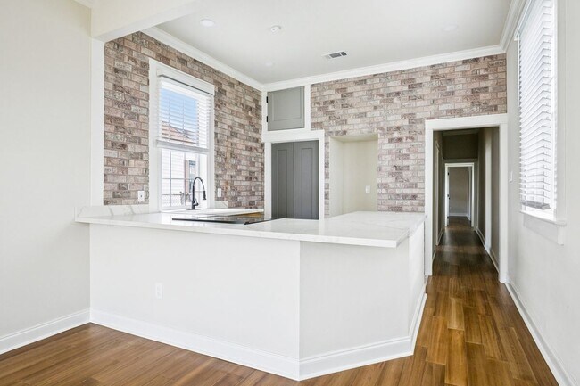 Photo - 2009 Governor Nicholls St