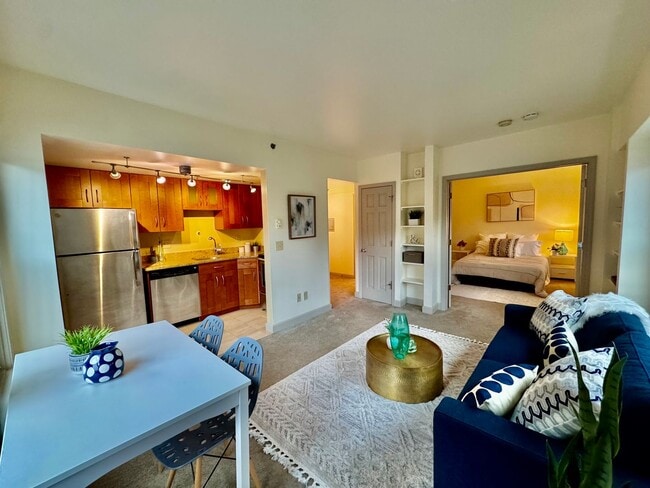 Photo - Charming One-Bedroom near Downtown Seattle!!! Unit A207