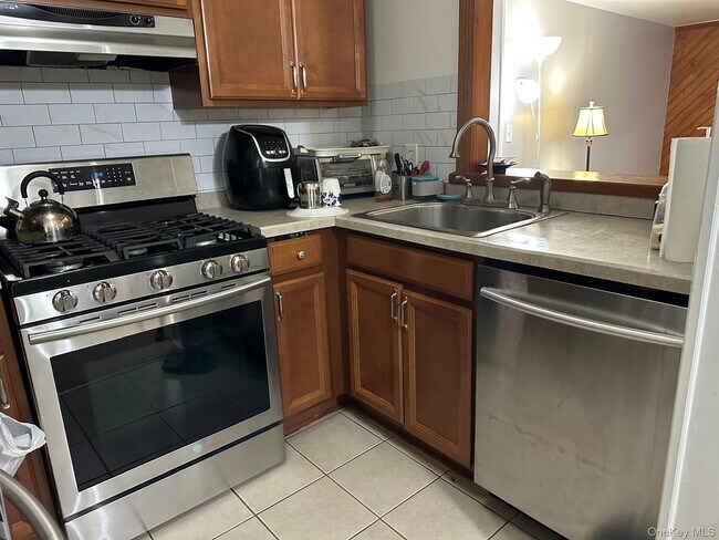 Photo - 12 Lexington Hills Rd Unit 2