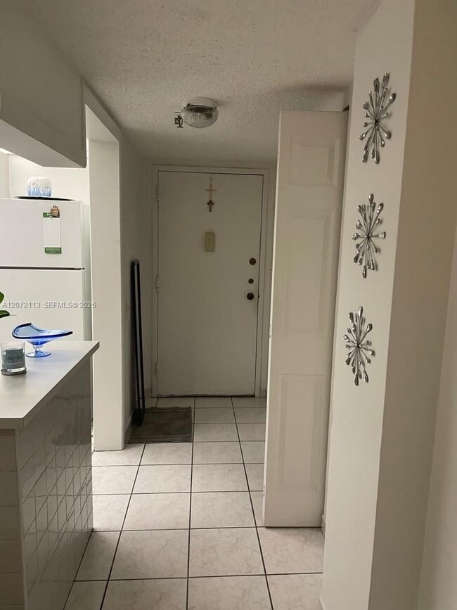Photo - 250 181 Dr Unit 111