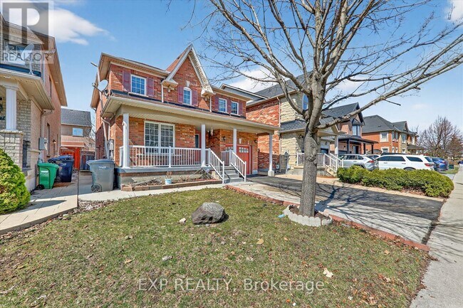 Photo - 31 Cobblehill Crescent