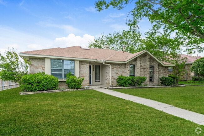 Building Photo - 3239 Wichita Dr Rental
