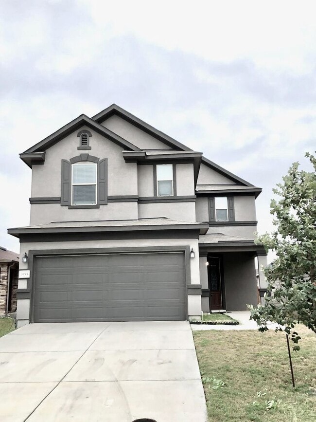 New Braunfels Location - New Braunfels Location House