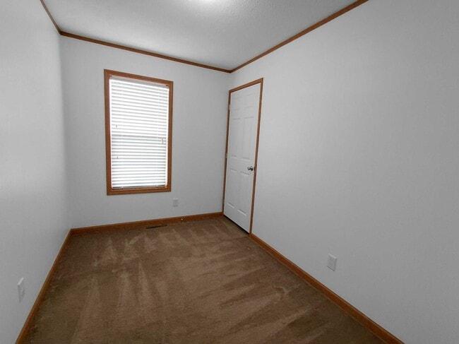 Photo - 2008 Heron Dr NW