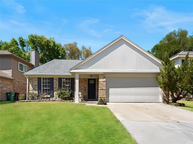 Building Photo - 21214 Park Willow Dr