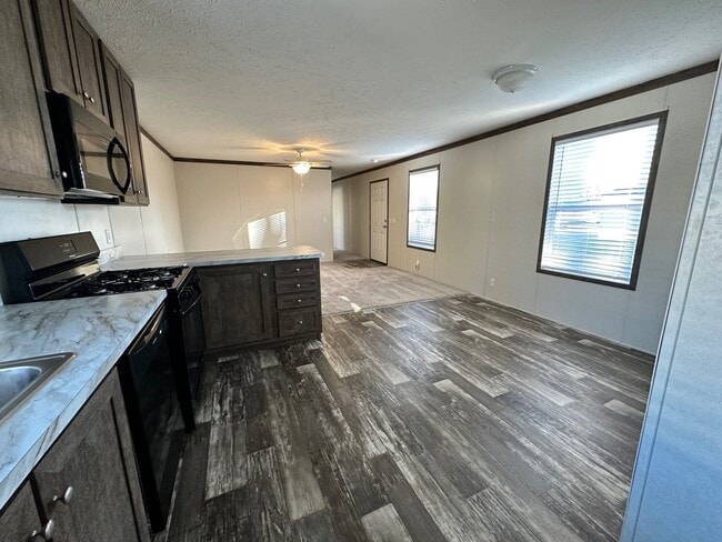 Photo - 642 Oregon St