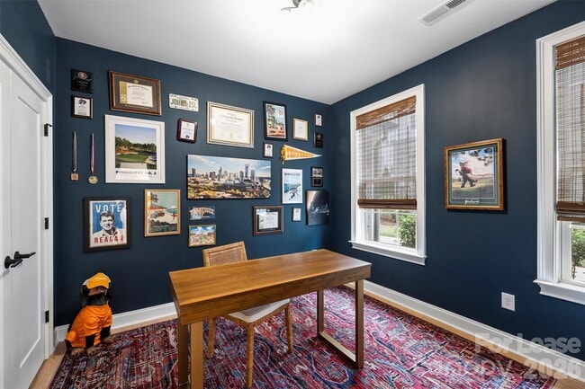 Photo - 5038 Harrowsmith Ln