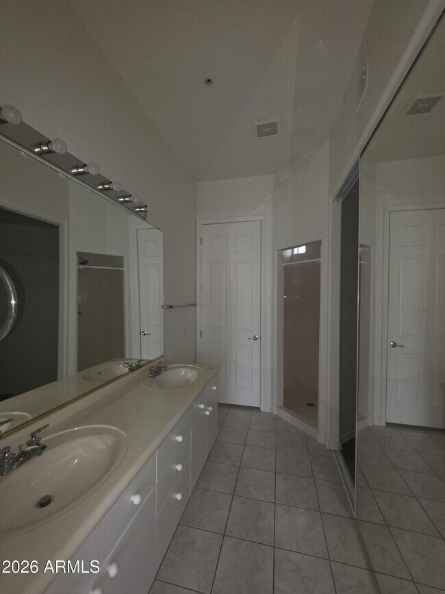 Photo - 3800 S Cantabria Cir Unit 1093