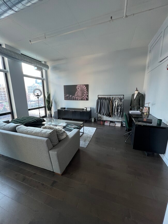 Photo - 740 W Fulton St Unit 511