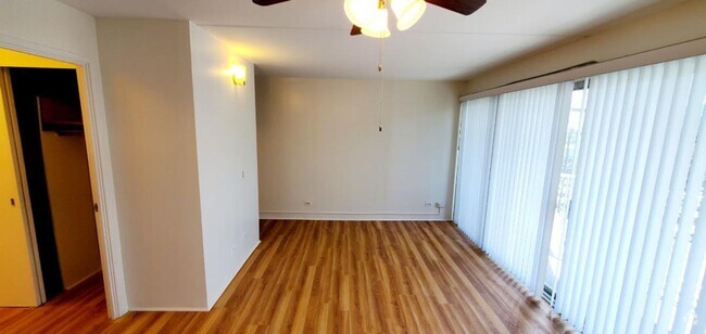 Building Photo - 710 Lunalilo St Unit 405 Rental