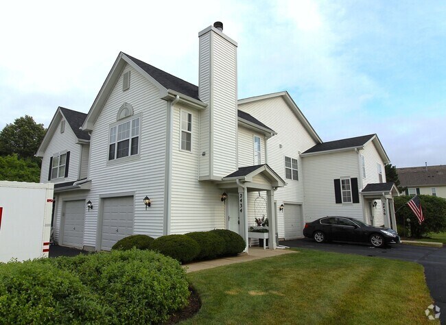 Building Photo - 2434 Dickens Dr Unit 2434 Rental