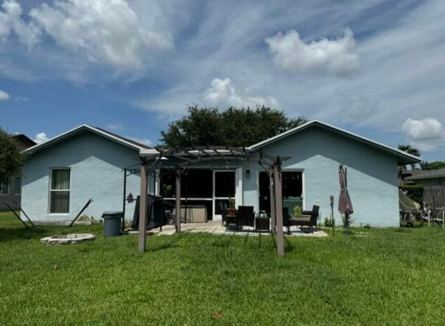 Photo - 700 NW 48th Ave