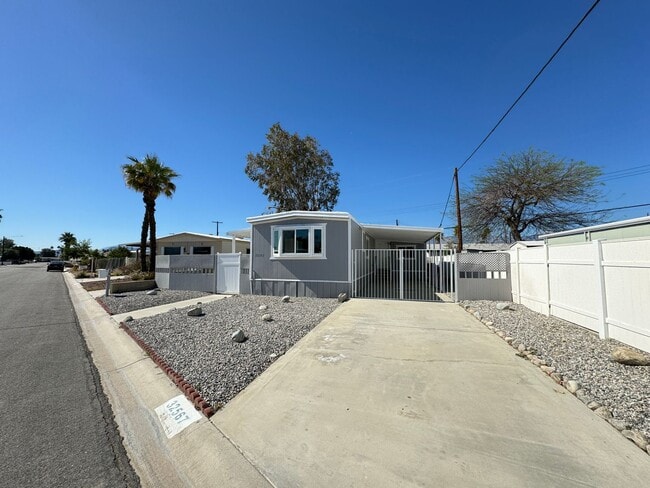 32567 Southern Hills Ave