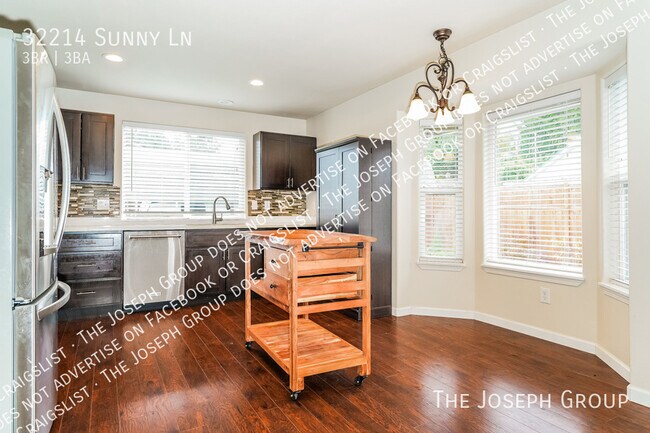 Photo - 32214 Sunny Ln