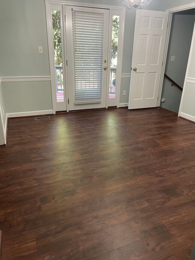 Spacious Oasis! 4 bedroom, 3 full... Rental House Rental in