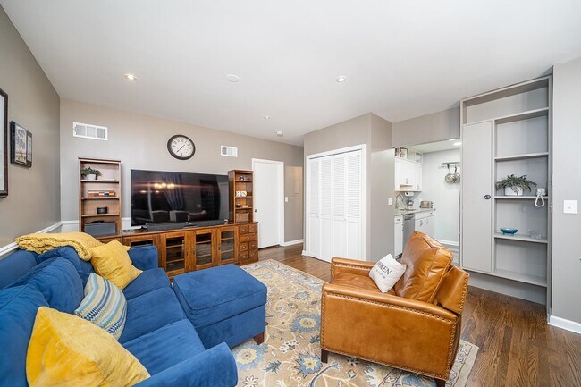 Photo - 360 1st St Unit 3