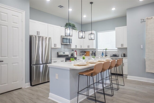 Photo - 2214 Des Chaumes St