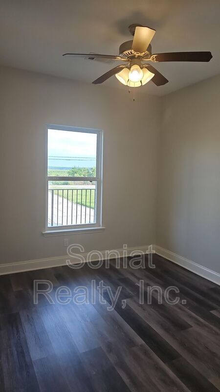 Photo - 4504 Pontchartrain Dr Unidad 1-D