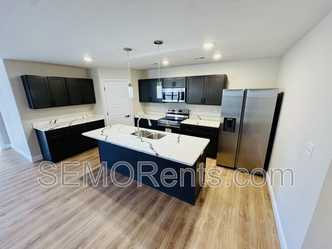 Photo - 2935 Shadow Wood Ln