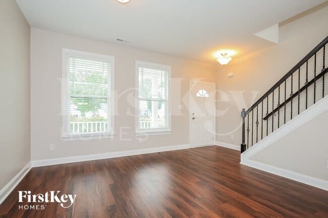 Photo - 121 Wintergreen Ct