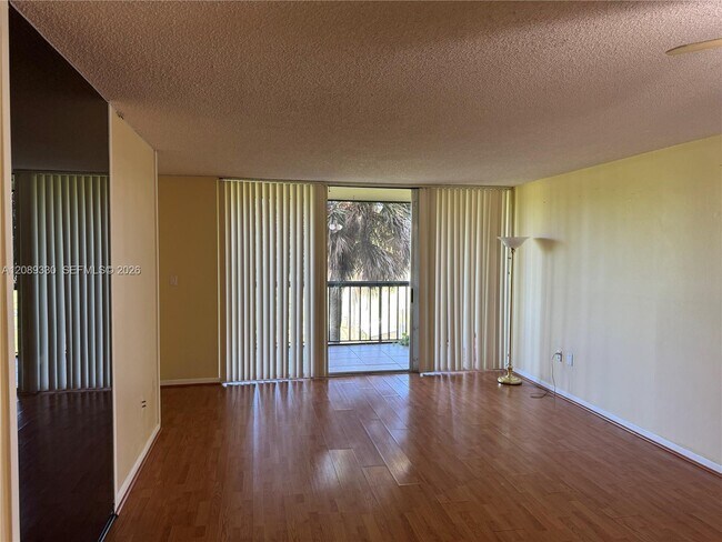Photo - 10855 SW 112th Ave Unit 316