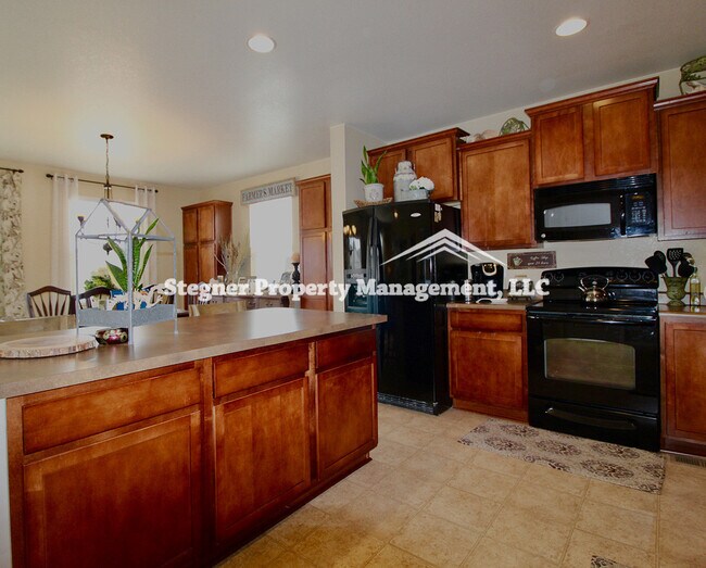 Photo - Beautiful Home on Cul-de-sac