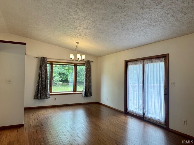 Photo - 1830 E Thornton Dr