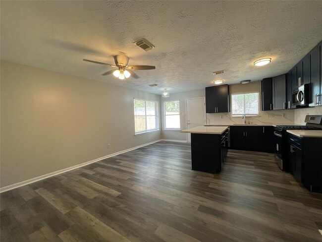 Photo - 15631 Pilgrim Hall Dr