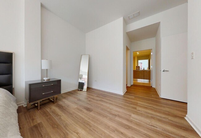 Photo - 2550 S Wabash Ave Unit 506