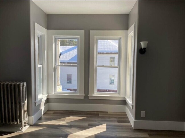 Photo - 48 Laurel St Unit 3