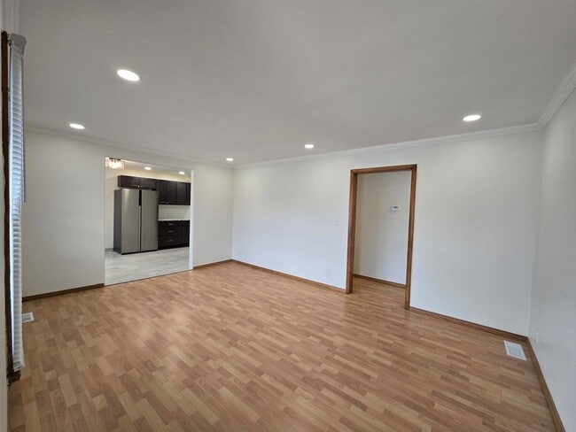 Photo - 7230 Beech Ave