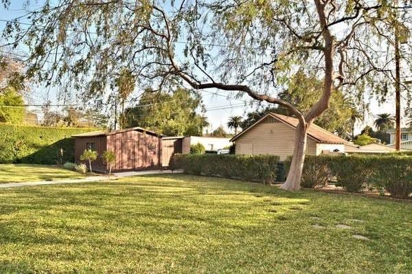 Photo - 1754 E Orange Grove Blvd Unit 2
