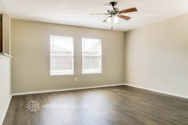 Photo - 1404 Whitewater Dr