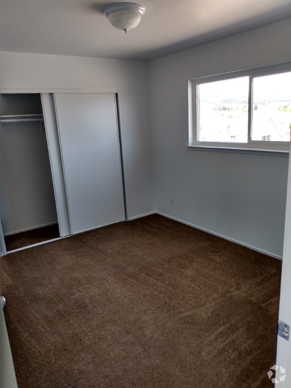 Building Photo - 257 East Ave Unit 2 Rental