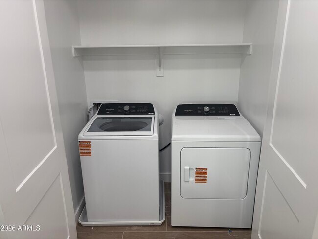 Photo - 1015 E Pasadena Ave