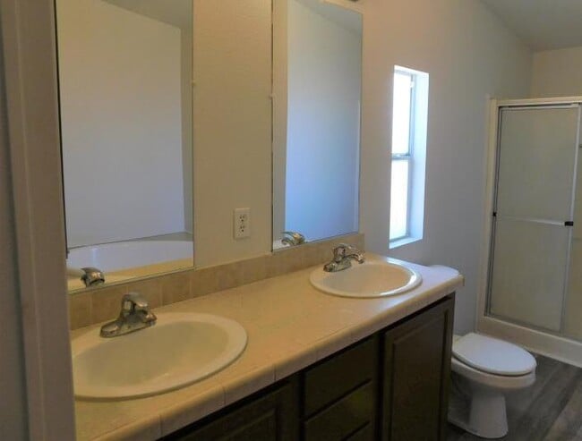 Master Bath - 6833 Rea Ave